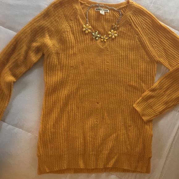 Perfect fall sweater - Picture 2 of 4